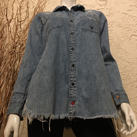 Lucky Brand 🐞 Denim Boyfriend Shirt w/Embroidery Sz S - Picture 11 of 16